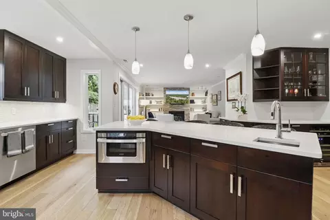 Kitchen - 1367 Cedar Ave, Annapolis, MD 21403 photo 3 of 5