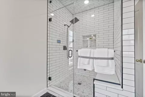 Bath - 2000 Monticello Dr, Annapolis, MD 21401 photo 3 of 8