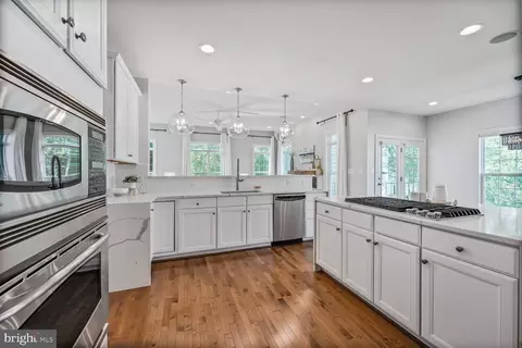 Kitchen - 2000 Monticello Dr, Annapolis, MD 21401 photo 2 of 4
