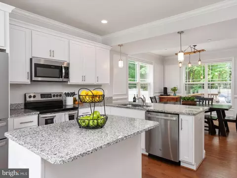Kitchen - 933 Winding Rd, Edgewater, MD 21037 photo 1 of 3