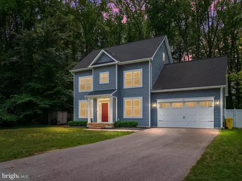 933 Winding Rd, Edgewater, MD 21037