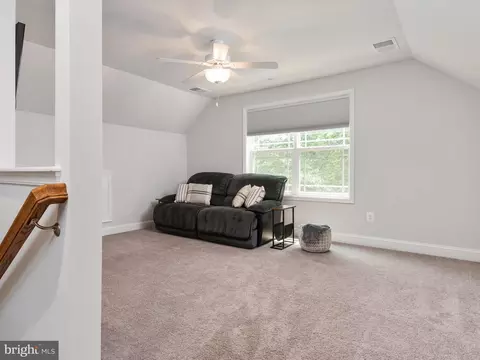 Entry Way - 933 Winding Rd, Edgewater, MD 21037 photo 4 of 4