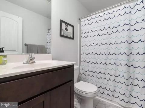 Entry Way - 933 Winding Rd, Edgewater, MD 21037 photo 3 of 4