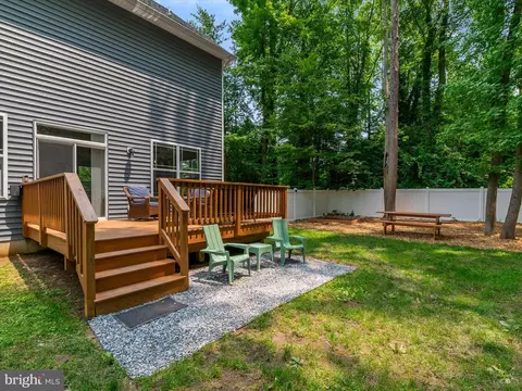 Exterior - 933 Winding Rd, Edgewater, MD 21037 photo 8 of 14