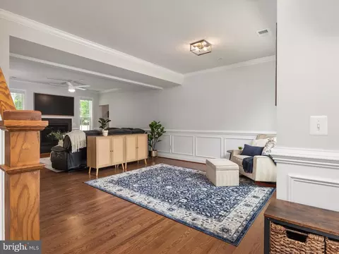 Entry Way - 933 Winding Rd, Edgewater, MD 21037 photo 2 of 4