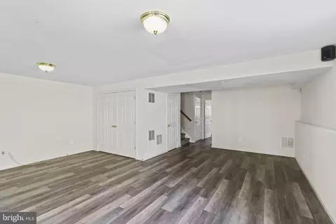 Living - 1562 Falling Brook Ct, Odenton, MD 21113 photo 5 of 5