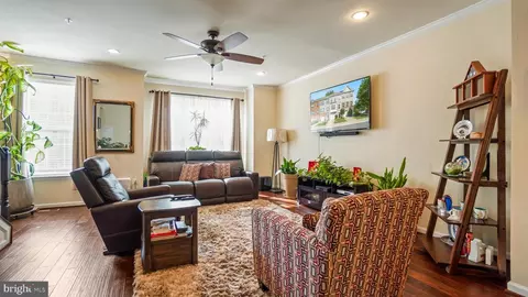 7106 River Birch Dr, Hanover, MD 21076 photo 3