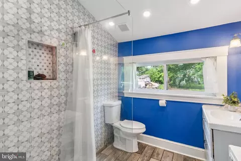 Bath - 12 Bunche St, Annapolis, MD 21401 photo 1 of 1