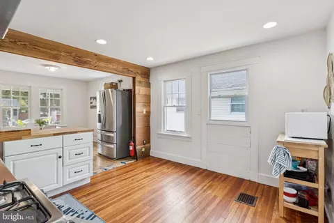 Entry Way - 12 Bunche St, Annapolis, MD 21401 photo 1 of 2