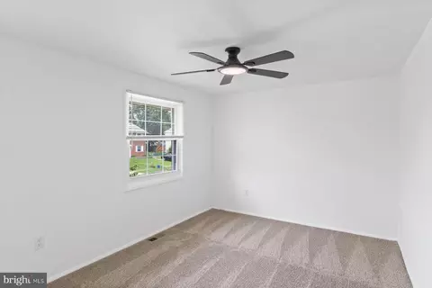 Bedroom - 8532 Neptune Dr, Pasadena, MD 21122 photo 1 of 4