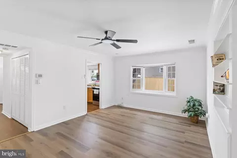 Living - 8532 Neptune Dr, Pasadena, MD 21122 photo 3 of 3