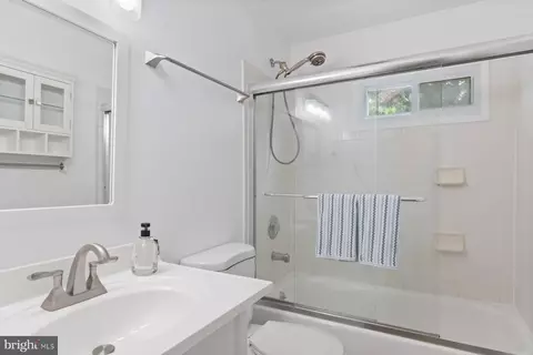 Bath - 8532 Neptune Dr, Pasadena, MD 21122 photo 3 of 3