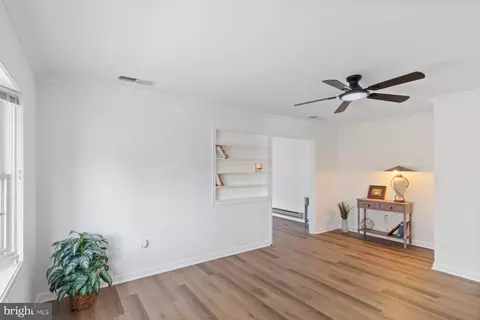 Living - 8532 Neptune Dr, Pasadena, MD 21122 photo 1 of 3