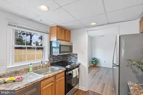 Kitchen - 8532 Neptune Dr, Pasadena, MD 21122 photo 1 of 2
