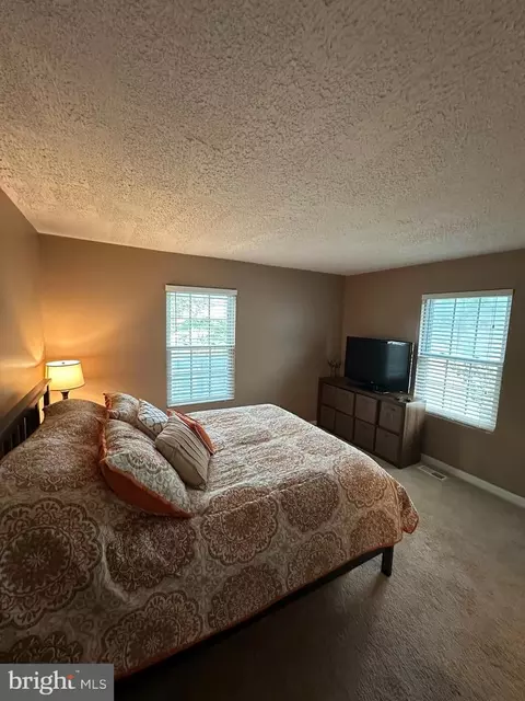 1088 Locust Dr, Pasadena, MD 21122 photo 19