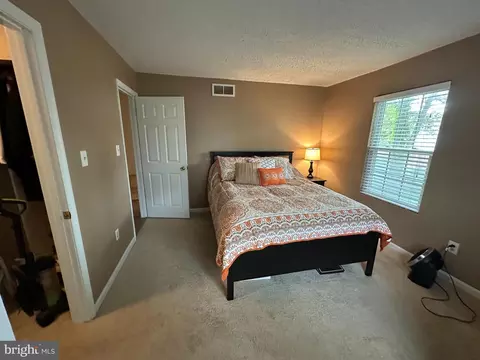 1088 Locust Dr, Pasadena, MD 21122 photo 16