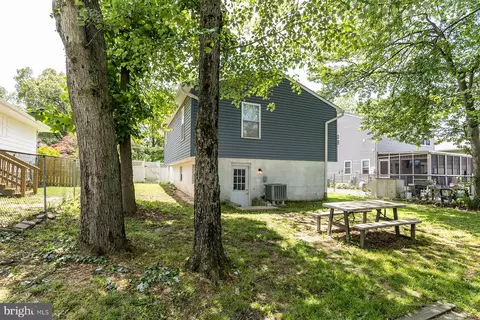 1088 Locust Dr, Pasadena, MD 21122 photo 40