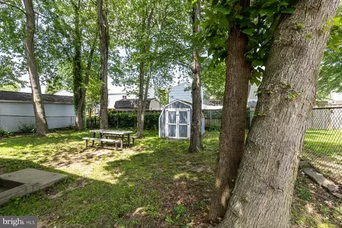 1088 Locust Dr, Pasadena, MD 21122 photo 42
