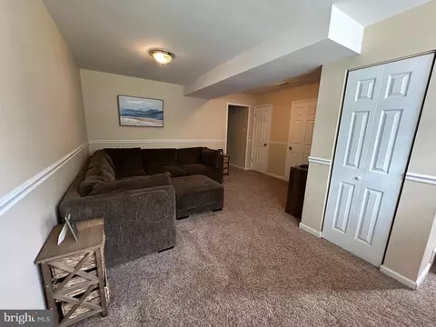 1088 Locust Dr, Pasadena, MD 21122 photo 28