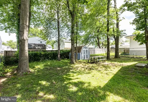 1088 Locust Dr, Pasadena, MD 21122 photo 36