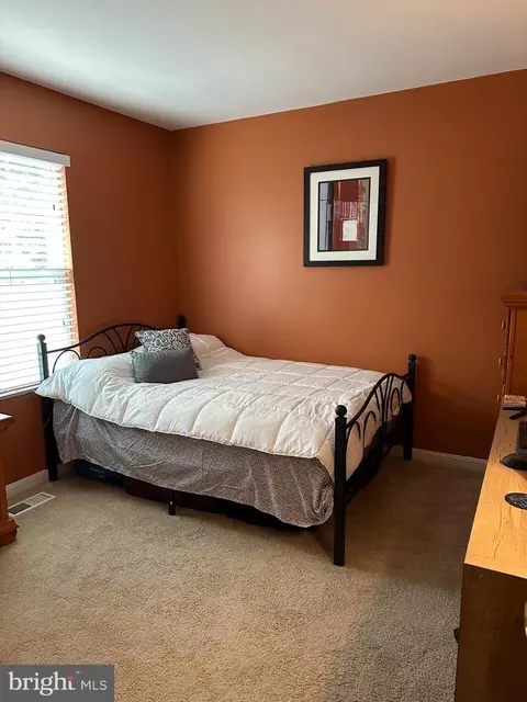 1088 Locust Dr, Pasadena, MD 21122 photo 22