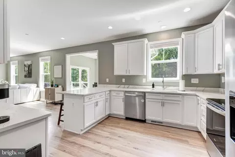 Kitchen - 7205 Forest Ave, Hanover, MD 21076 photo 4 of 5