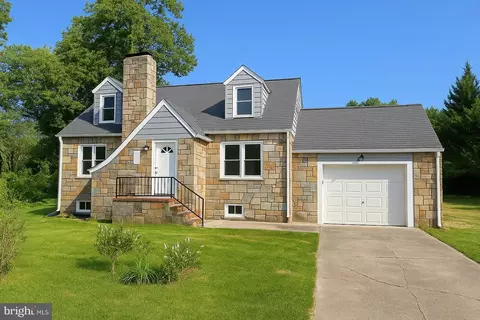 7209 Forest Ave, Hanover, MD 21076