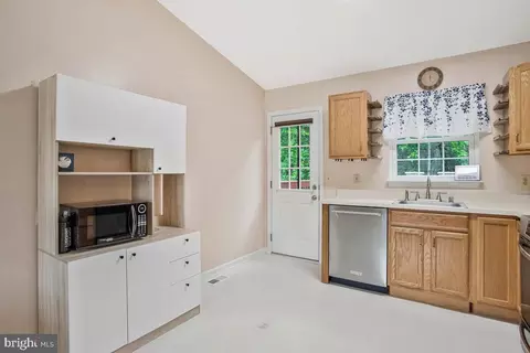 Kitchen - 6040 Shady Side Rd, Shady Side, MD 20764 photo 1 of 3