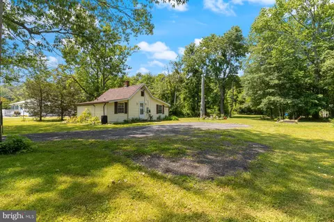 5914 Shady Side Rd, Shady Side, MD 20764