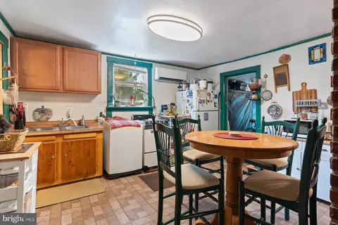 Kitchen - 5914 Shady Side Rd, Shady Side, MD 20764 photo 1 of 1