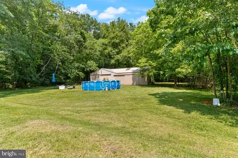 Exterior - 5914 Shady Side Rd, Shady Side, MD 20764 photo 3 of 6
