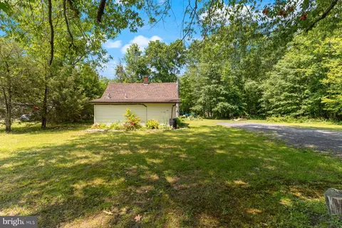 Exterior - 5914 Shady Side Rd, Shady Side, MD 20764 photo 4 of 6