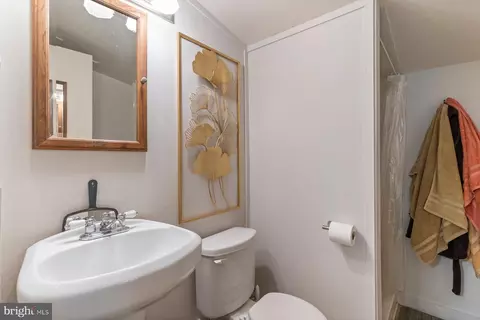 Bath - 5914 Shady Side Rd, Shady Side, MD 20764 photo 1 of 1