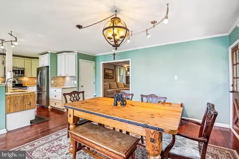 2946 Edgewater Dr, Edgewater, MD 21037 photo 10