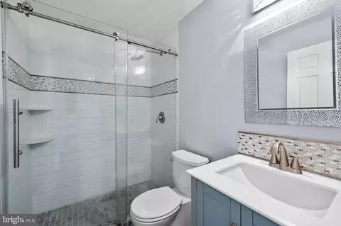 Bath - 1218 Holmespun Dr, Pasadena, MD 21122 photo 2 of 2