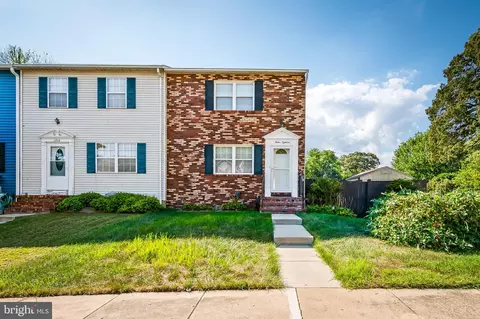 1218 Holmespun Dr, Pasadena, MD 21122