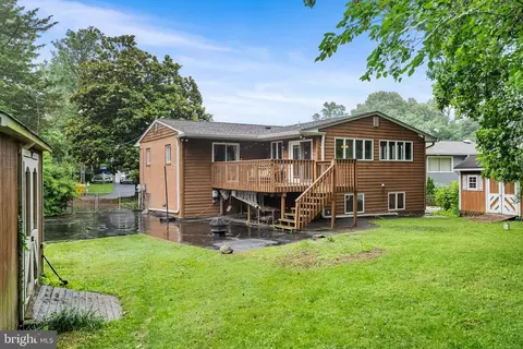 Exterior - 1157 Pine Tree Dr, Annapolis, MD 21409 photo 4 of 7
