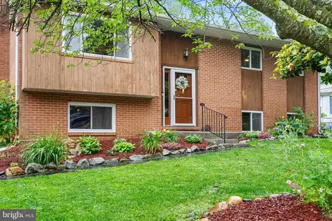 Exterior - 1157 Pine Tree Dr, Annapolis, MD 21409 photo 2 of 7