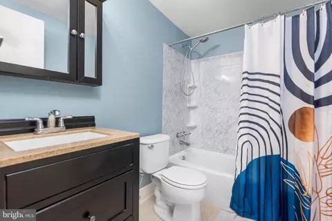 Bath - 1157 Pine Tree Dr, Annapolis, MD 21409 photo 1 of 2