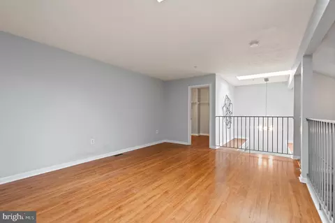 Living - 2000 Phillips Ter #12, Annapolis, MD 21401 photo 9 of 10