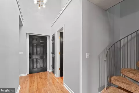 Entry Way - 2000 Phillips Ter #12, Annapolis, MD 21401 photo 2 of 5