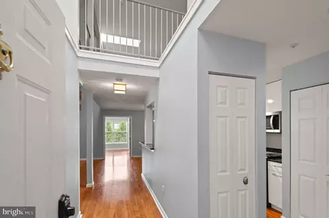 Entry Way - 2000 Phillips Ter #12, Annapolis, MD 21401 photo 3 of 5