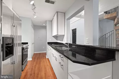 Kitchen - 2000 Phillips Ter #12, Annapolis, MD 21401 photo 1 of 4