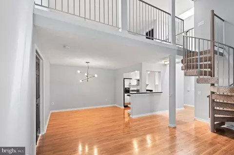 Living - 2000 Phillips Ter #12, Annapolis, MD 21401 photo 8 of 10