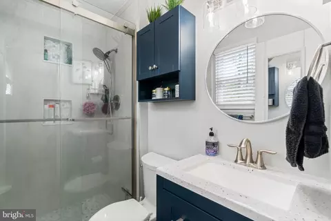 Bath - 300 Tennessee Ave, Pasadena, MD 21122 photo 1 of 3
