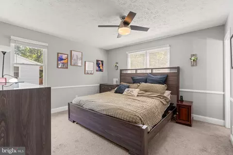 Bedroom - 300 Tennessee Ave, Pasadena, MD 21122 photo 1 of 7