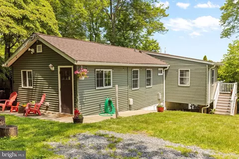 938 Nabbs Creek Rd, Glen Burnie, MD 21060