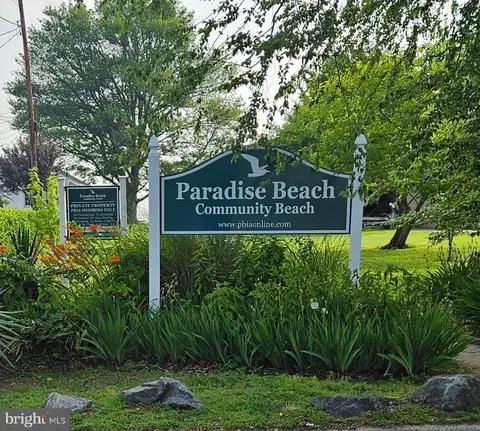 View/Area - 7618 Paradise Beach Rd, Pasadena, MD 21122 photo 1 of 3