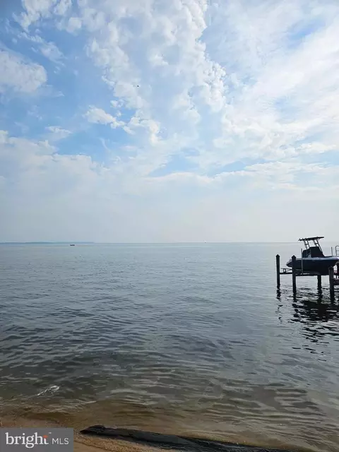 View/Area - 7618 Paradise Beach Rd, Pasadena, MD 21122 photo 3 of 3