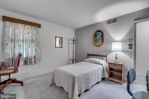 903 Fawn Ave, Pasadena, MD 21122 photo 11